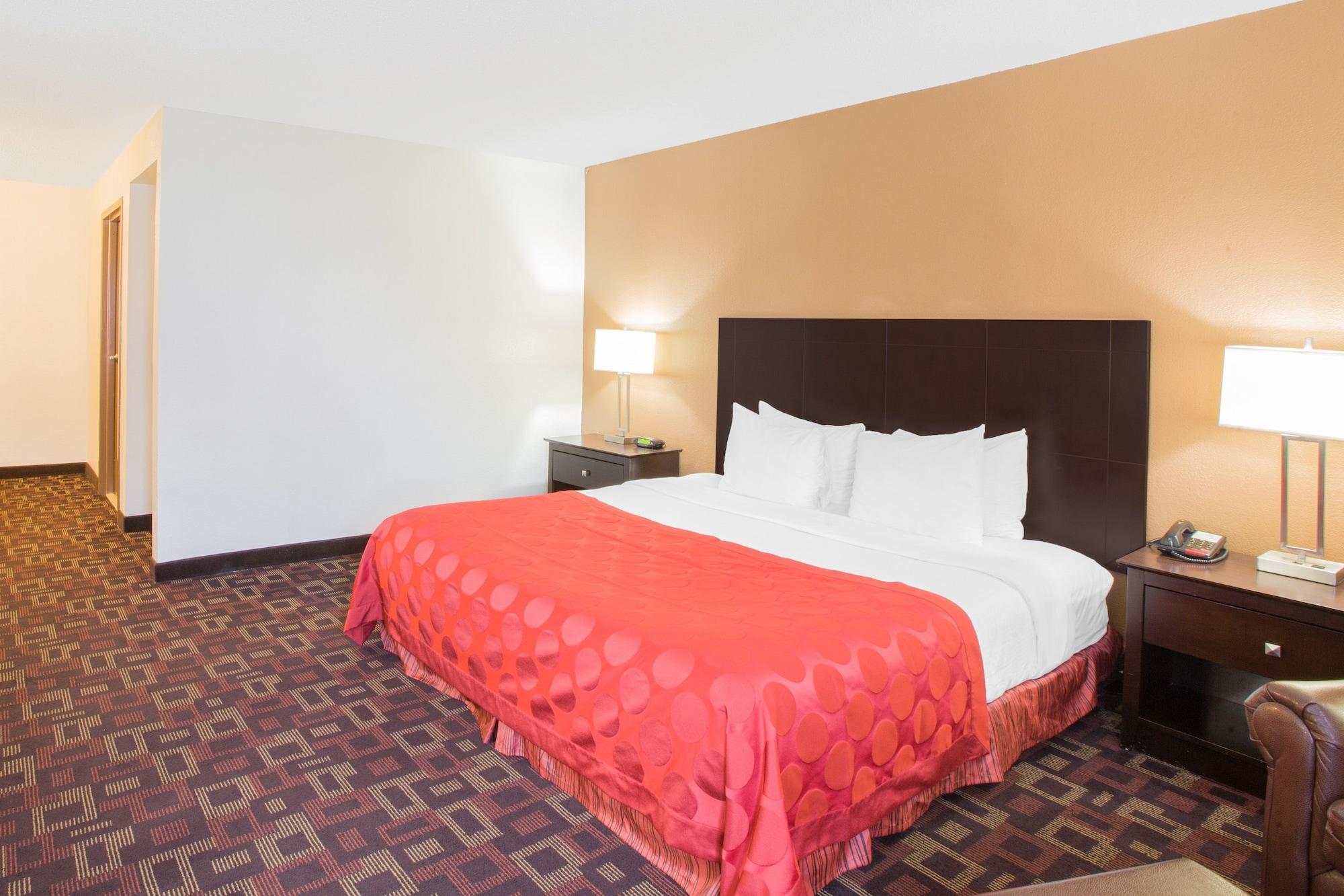 Hôtel Ramada By Wyndham Tulsa Extérieur photo